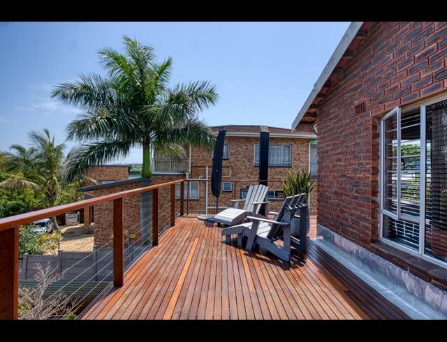 8 BEDROOM HOUSE FOR SALE IN BALLITO CENTRAL
